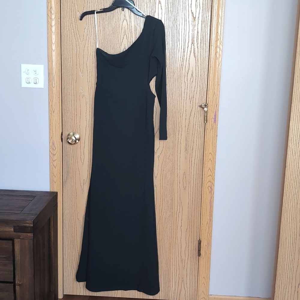 Event maxi dress